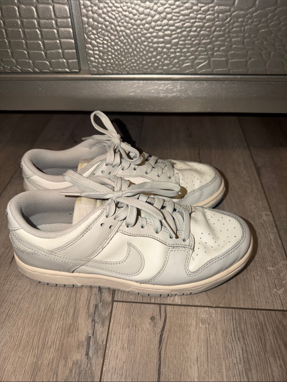 Nike Kids Light Gray and White Low-Top Sneakers